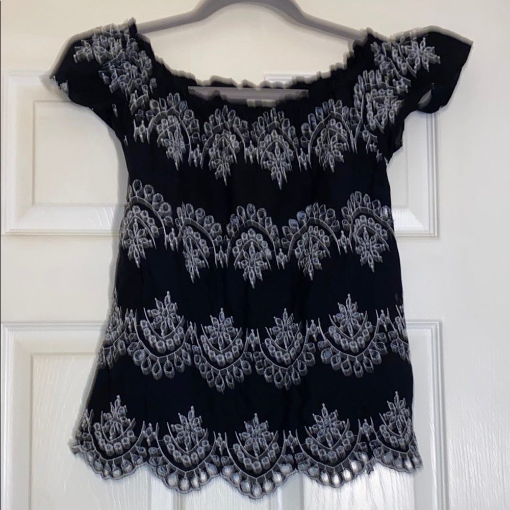 A Diva 100% Cotton  Off the Shoulder Black and White Embroidered Pattern Top